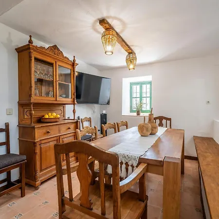 Charming With Private Pool Holiday home