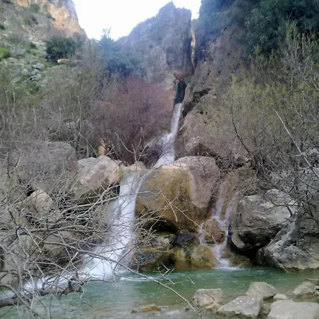 Charming With Private Pool